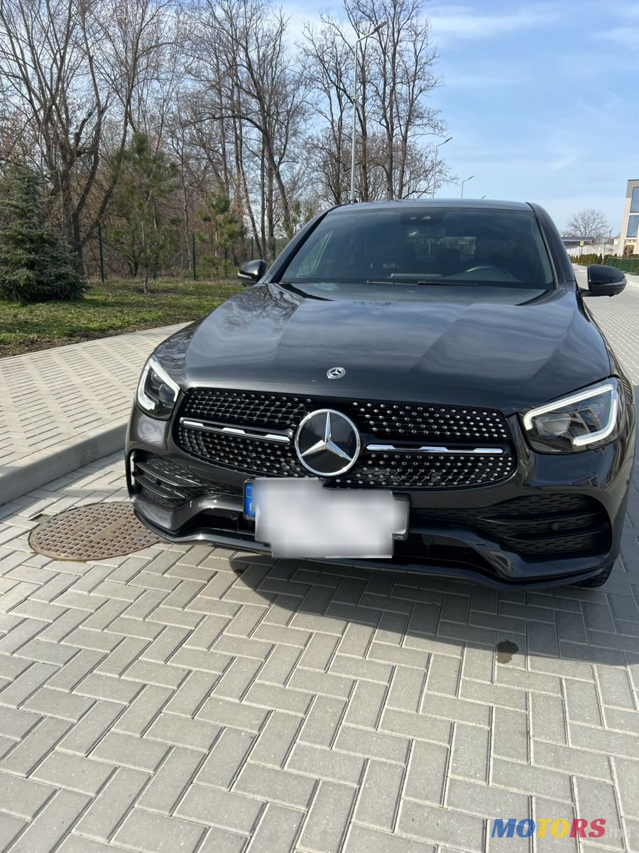 2019' Mercedes-Benz Glc Coupe photo #4