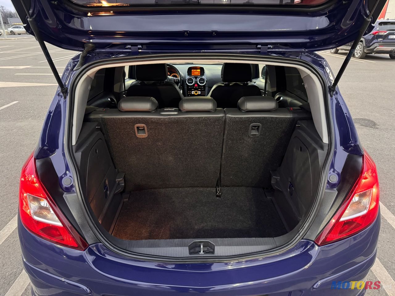 2014' Opel Corsa photo #5