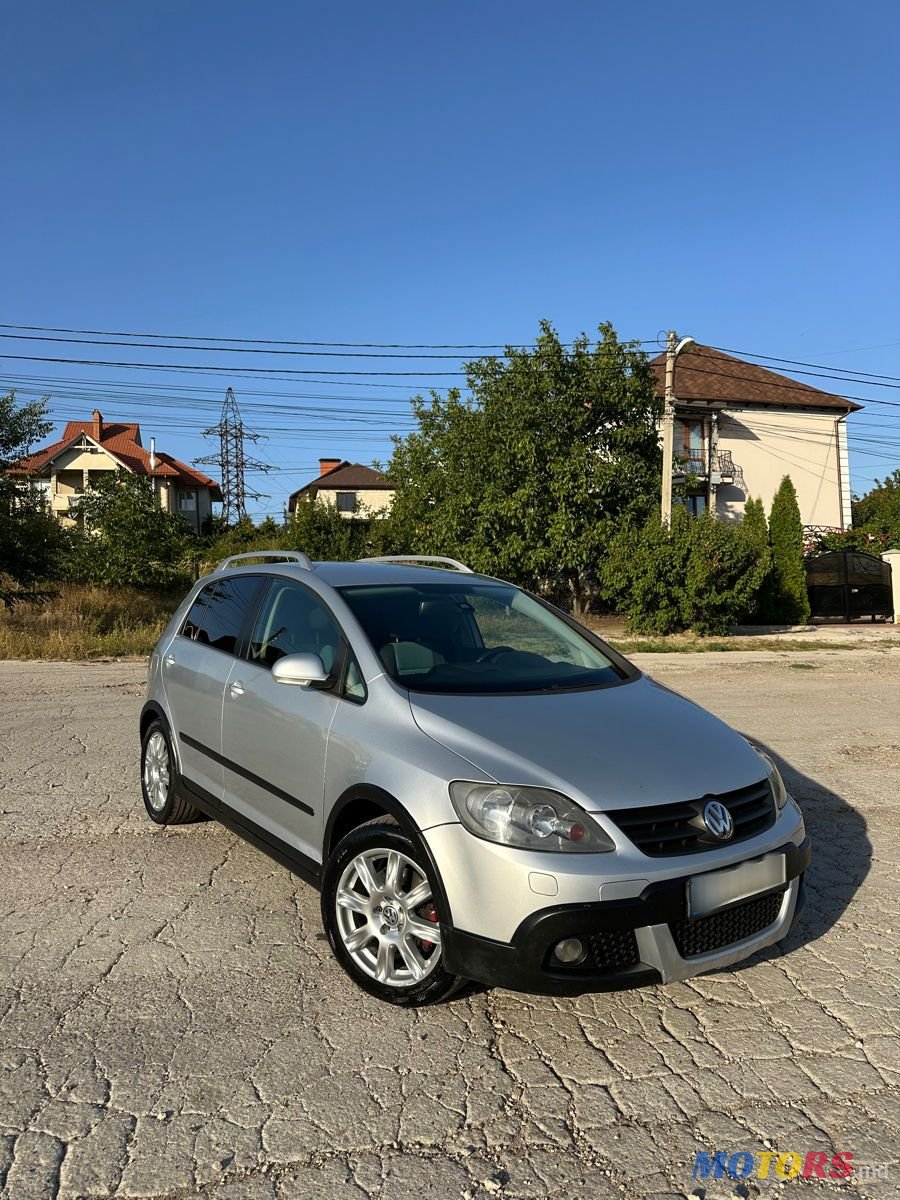 2008' Volkswagen Golf Plus photo #1