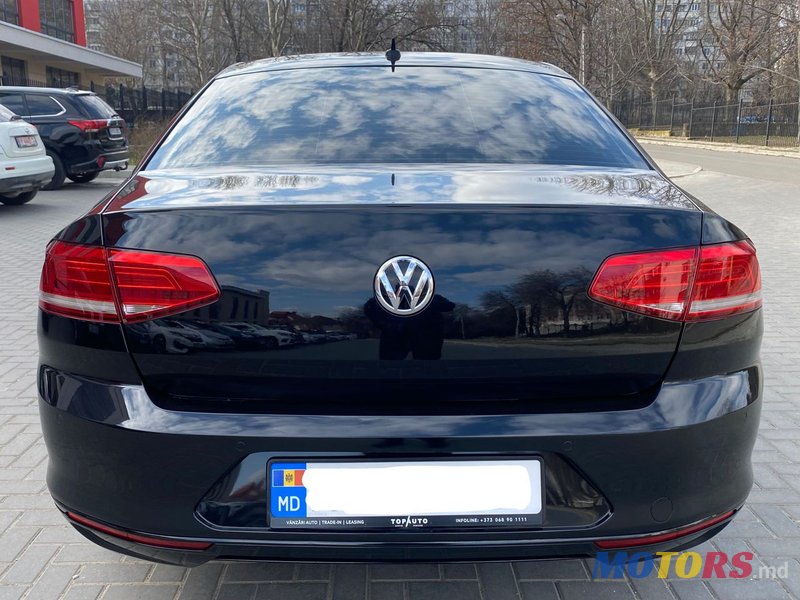 2018' Volkswagen Passat photo #4