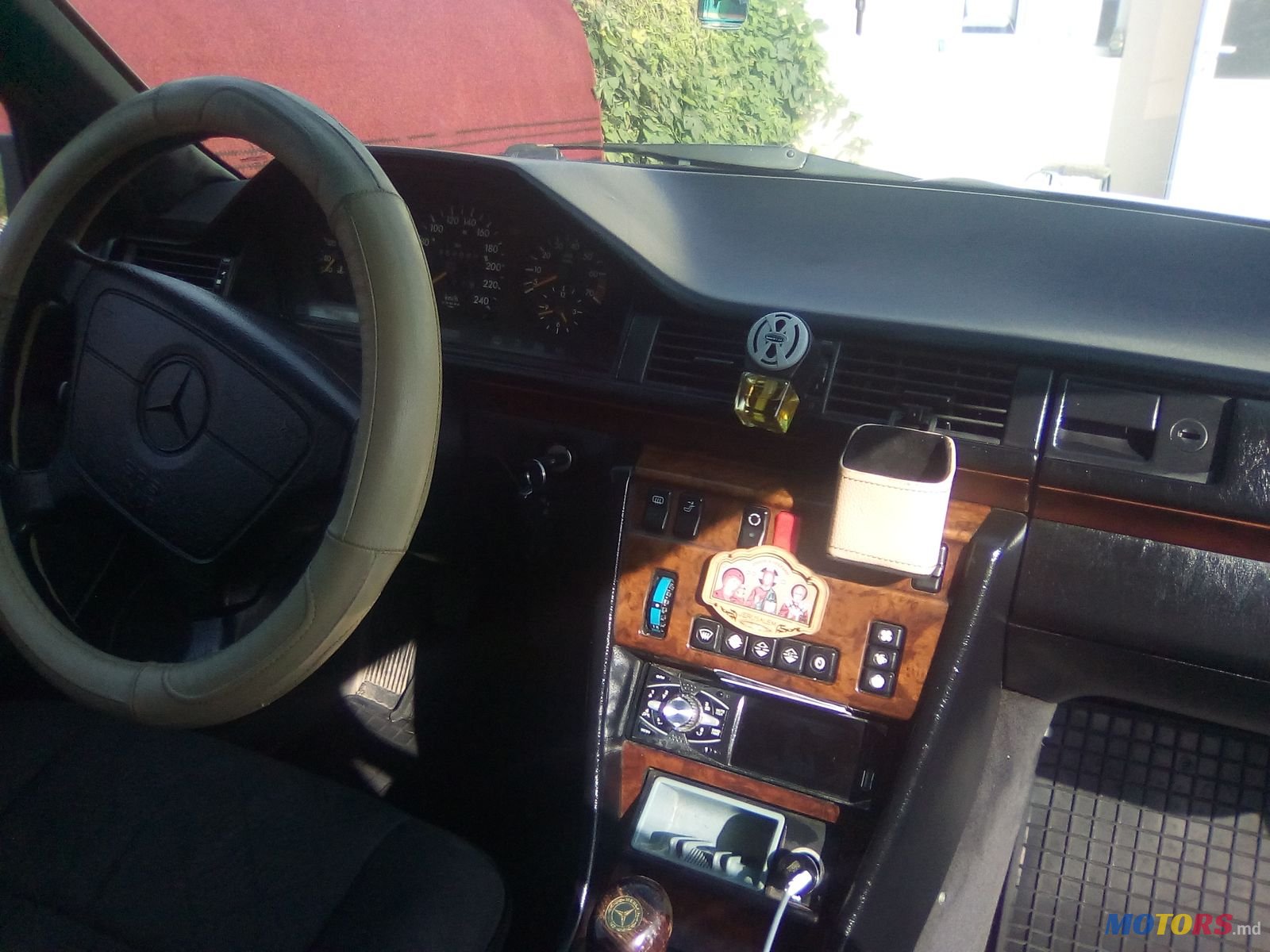 1993' Mercedes-Benz photo #2