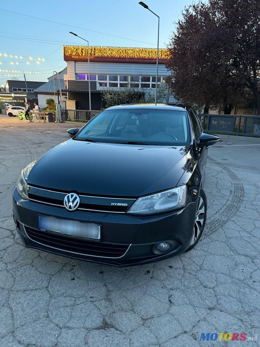 2012' Volkswagen Jetta photo #5