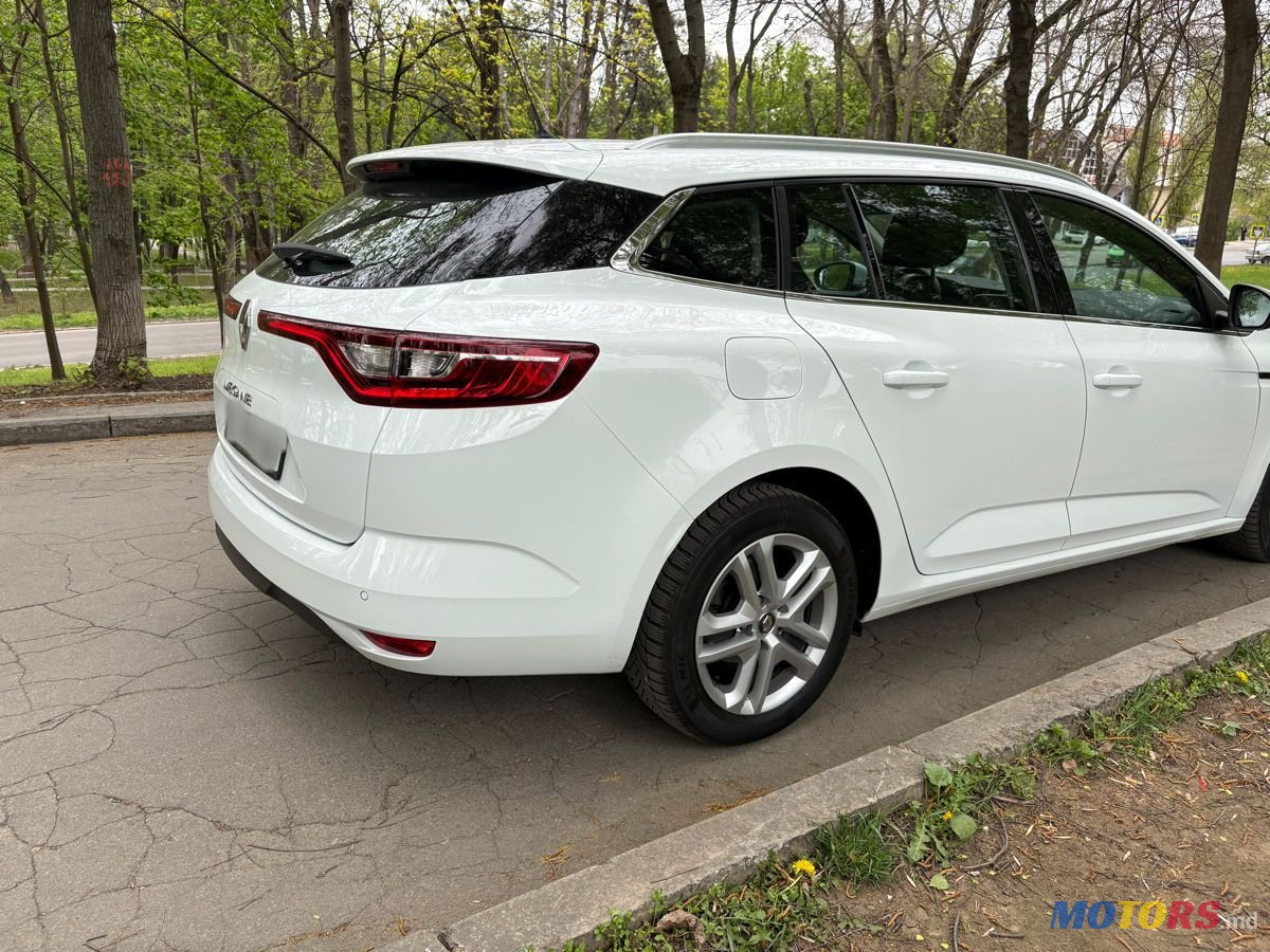 2020' Renault Megane photo #5