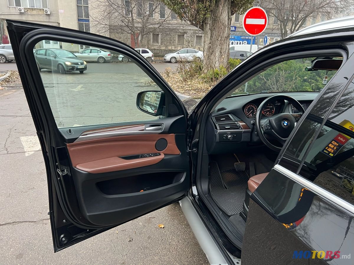 2010' BMW X5 photo #6