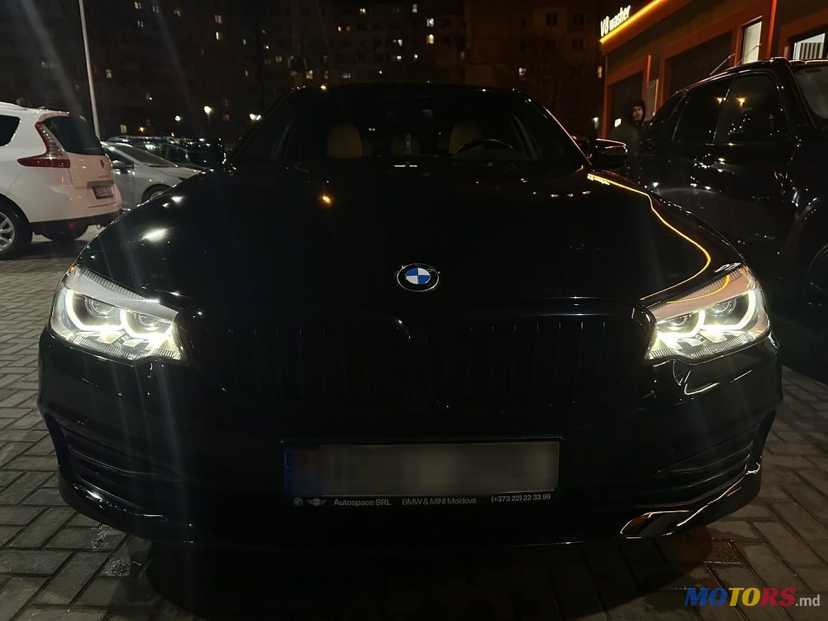 2019' BMW 5 Series photo #1
