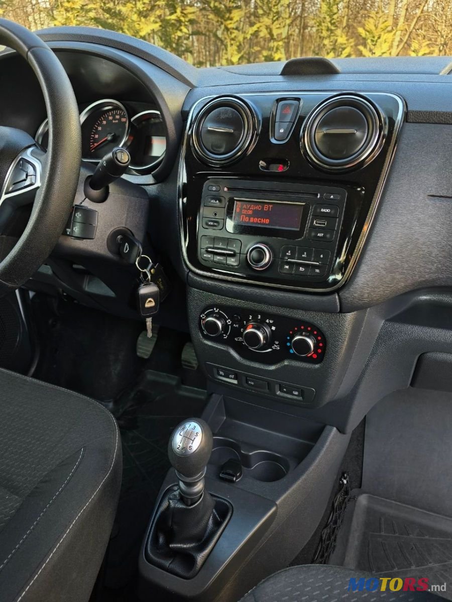 2018' Dacia Lodgy photo #6