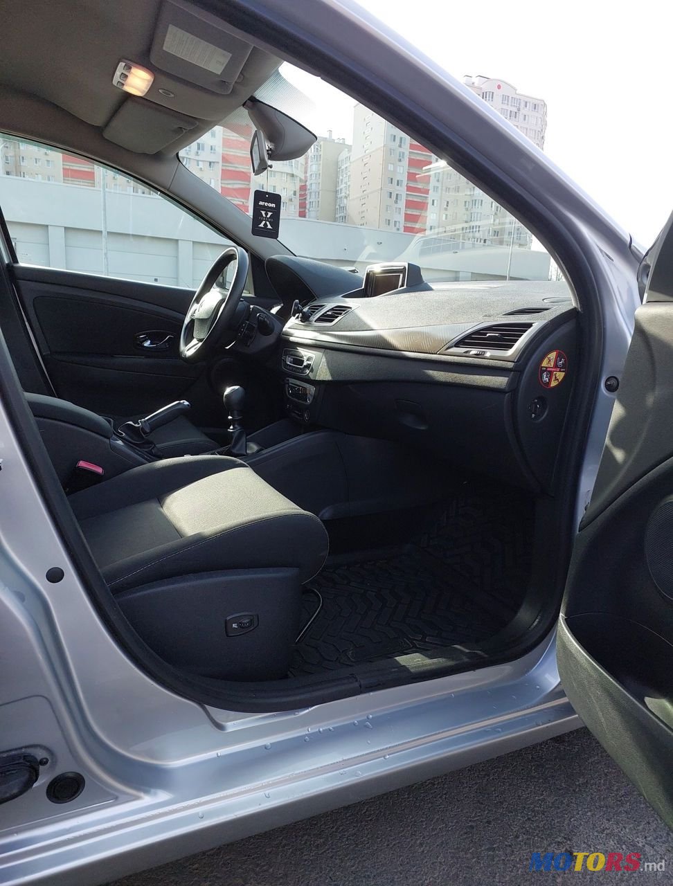 2013' Renault Megane photo #5