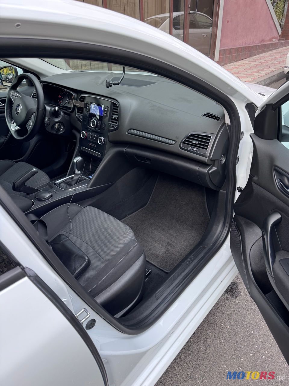 2022' Renault Megane photo #6