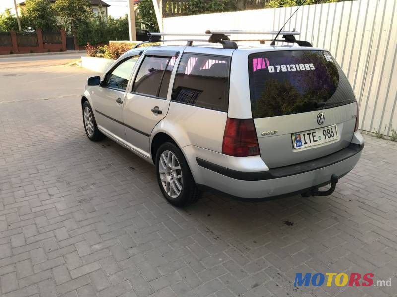 2005' Volkswagen Golf photo #3