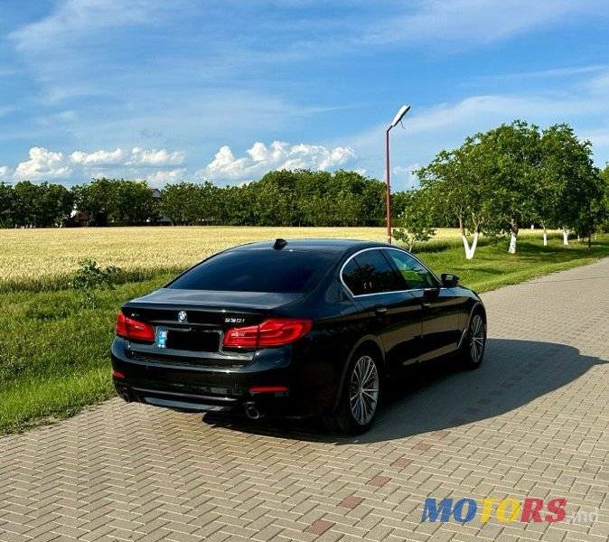 2018' BMW 5 Series photo #4