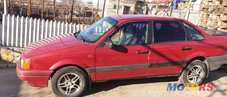 1991' Volkswagen Passat photo #1