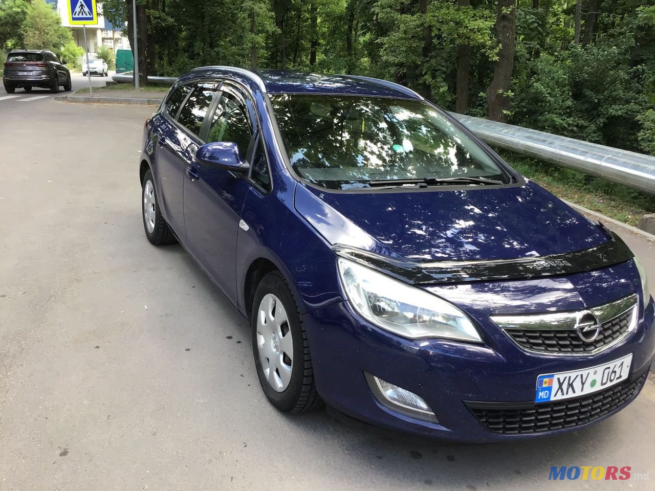 2012' Opel Astra photo #5