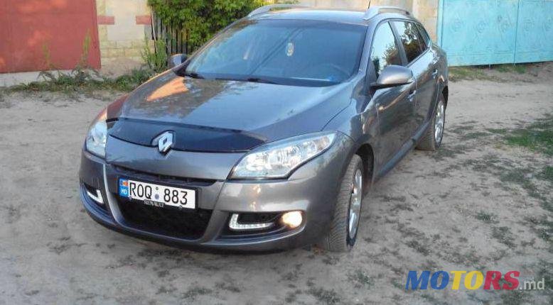 2012' Renault Megane photo #1