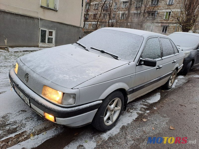 1990' Volkswagen Passat photo #1