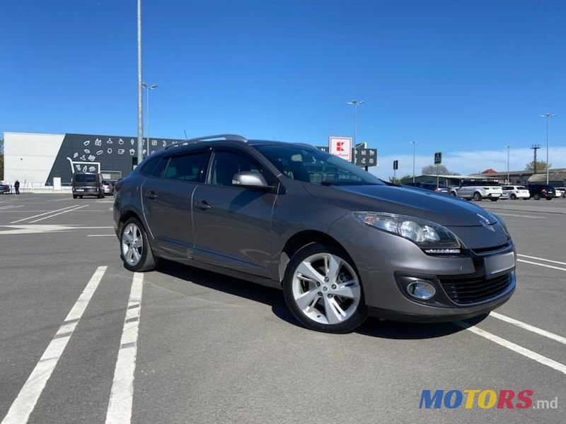 2012' Renault Megane photo #1