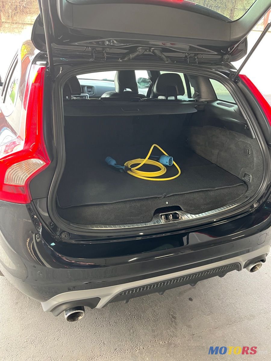 2014' Volvo V60 photo #6