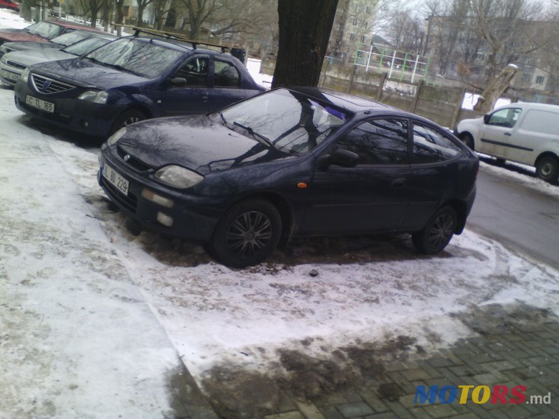 1995' Mazda 323 photo #4