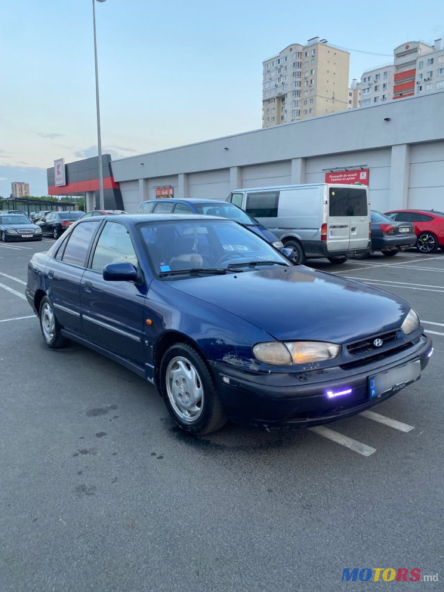 1997' Hyundai Lantra photo #3