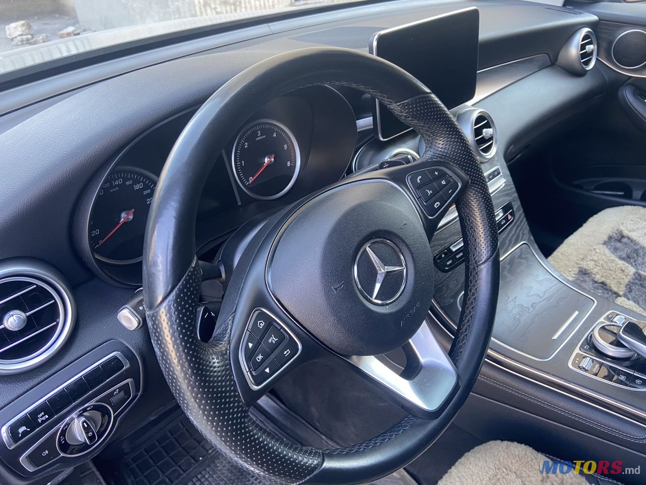 2016' Mercedes-Benz GLC photo #1