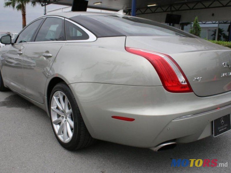 2012' Jaguar XJ photo #4