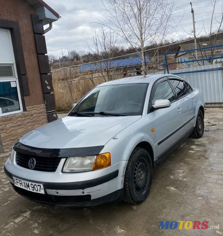 1999' Volkswagen Passat photo #2