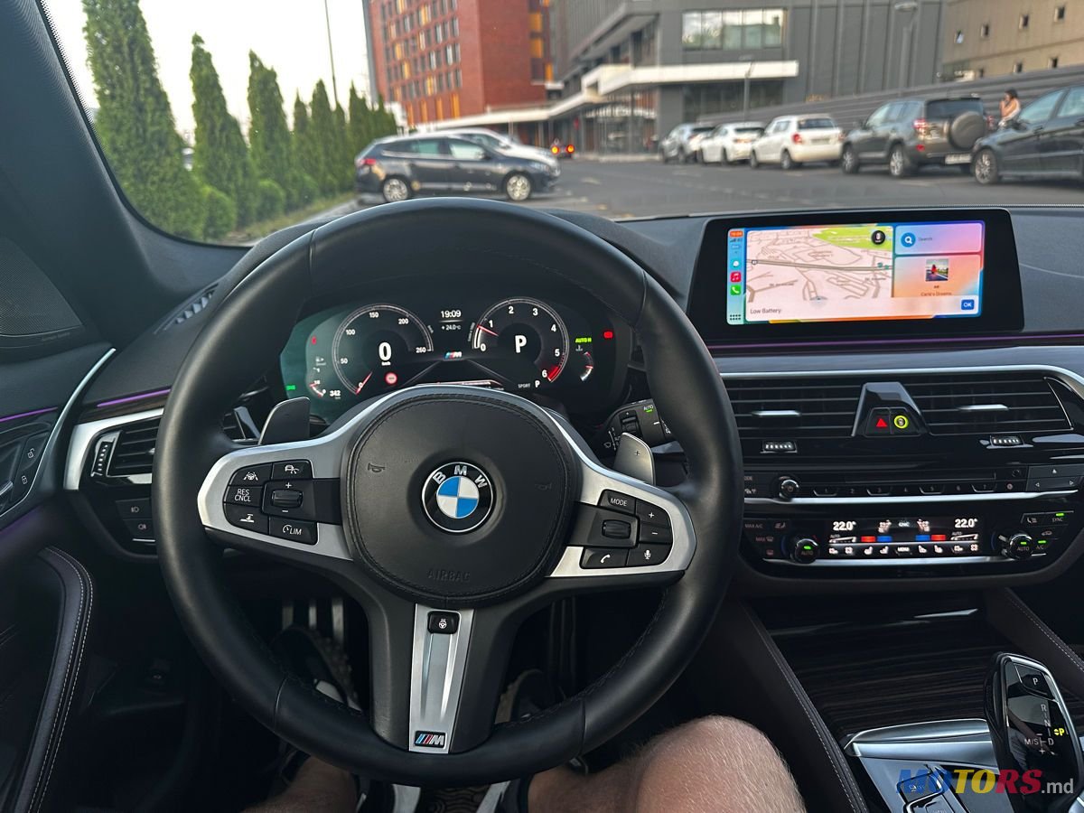 2019' BMW 5 Series photo #5