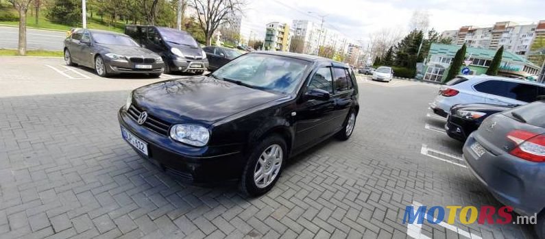 2001' Volkswagen Golf photo #4
