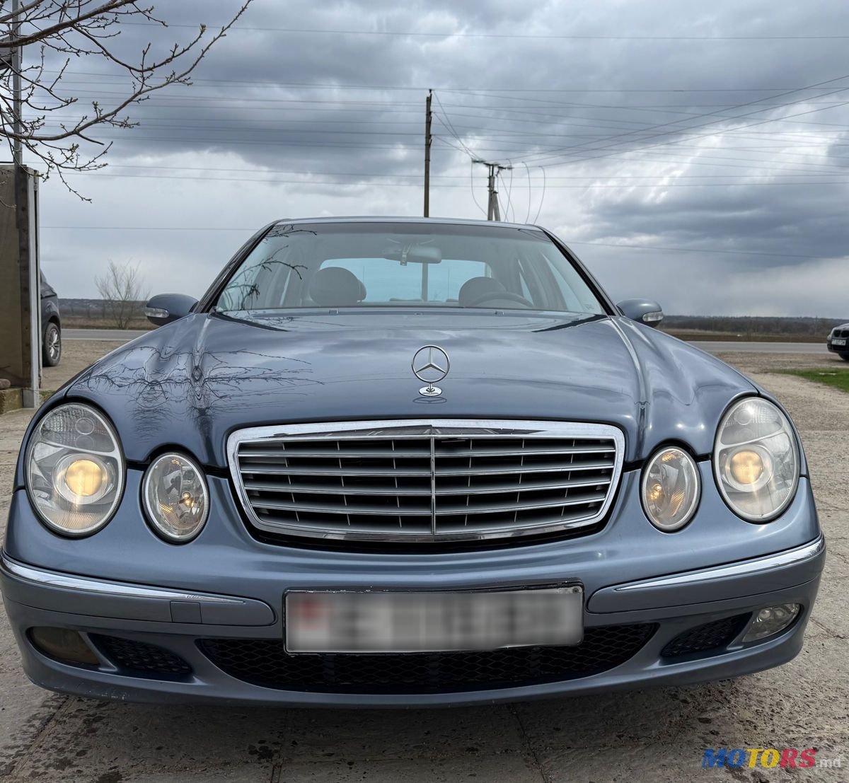 2004' Mercedes-Benz E-Class photo #3