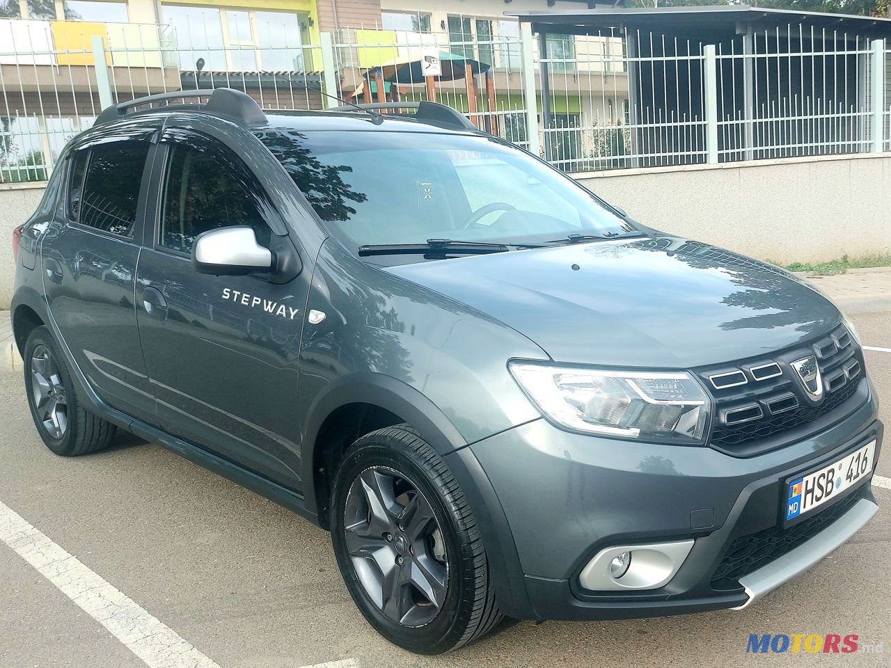 2017' Dacia Sandero Stepway photo #5