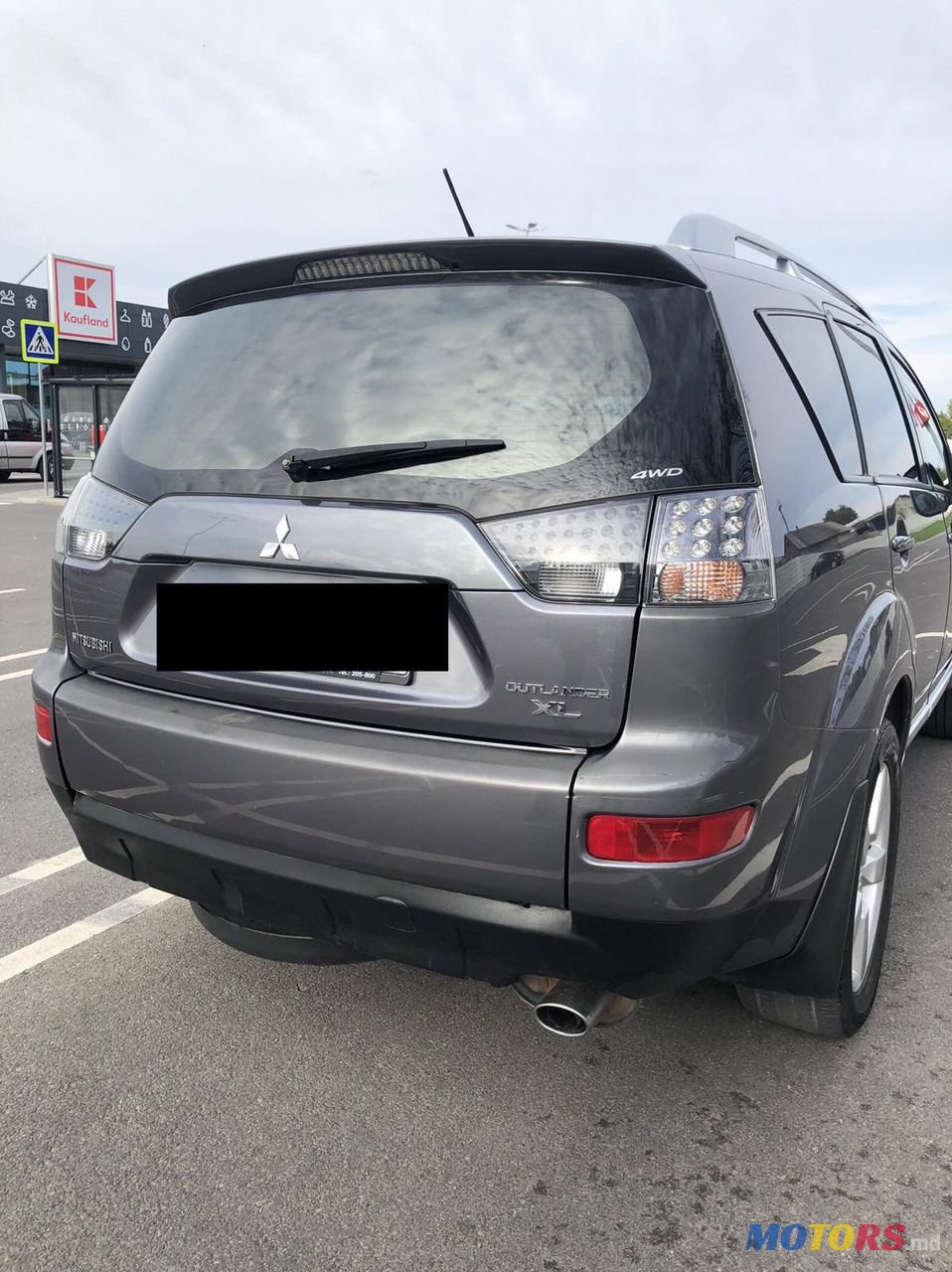 2008' Mitsubishi Outlander photo #4