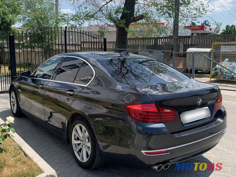 2014' BMW 5 Series photo #2