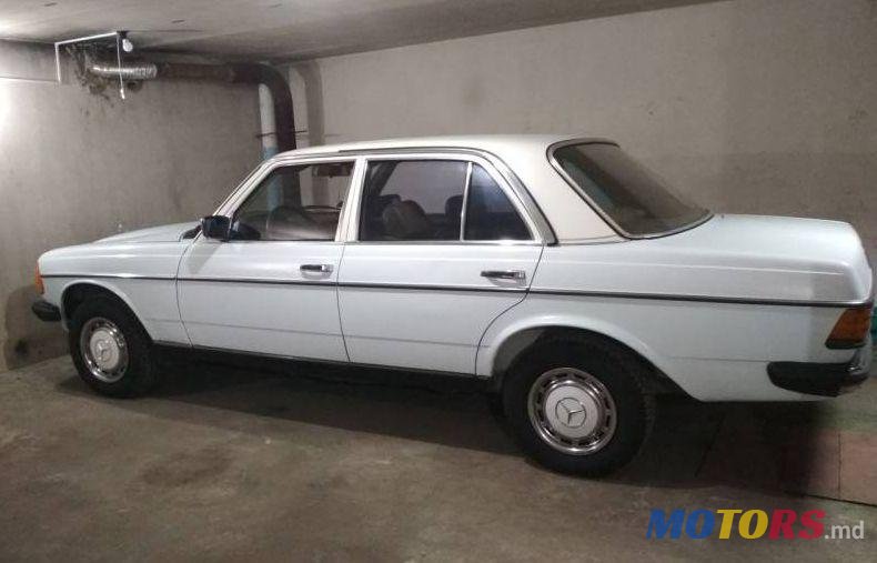 1981' Mercedes-Benz 123 photo #1