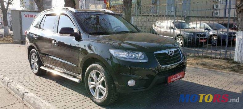 2010' Hyundai Santa Fe photo #1