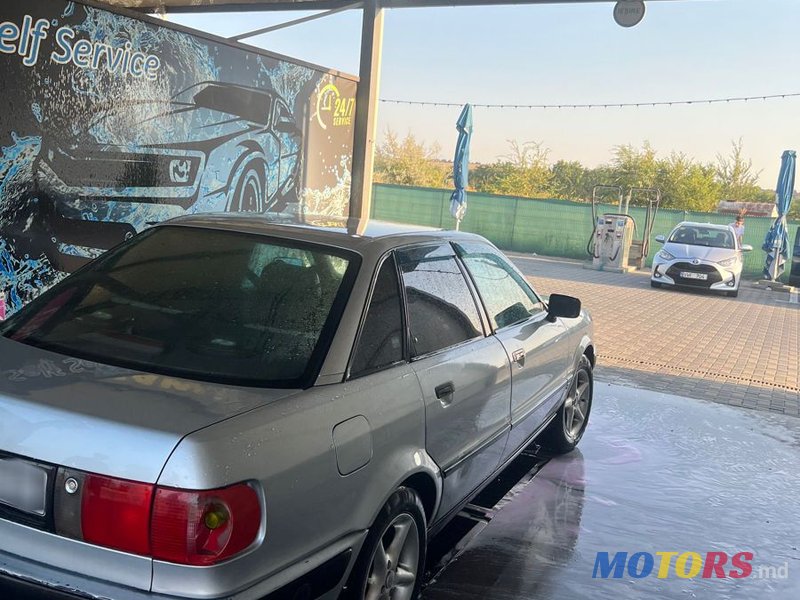 1992' Audi 80 photo #4