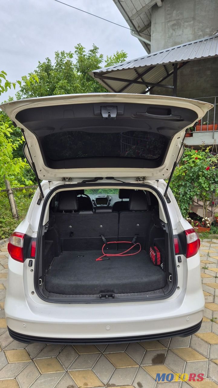 2013' Ford C-MAX photo #4