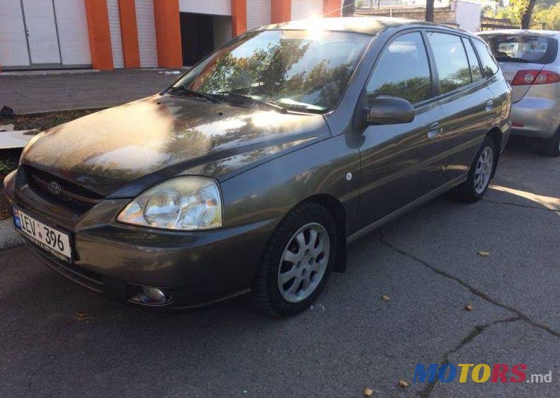 2005' Kia Rio photo #2