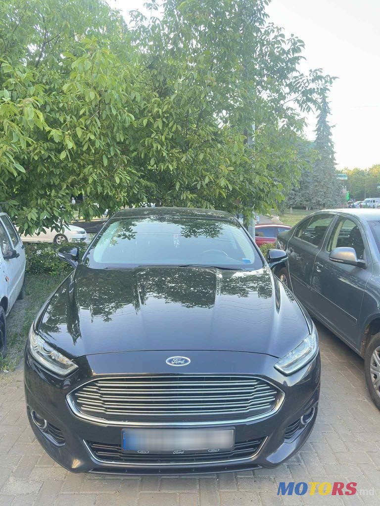 2013' Ford Fusion photo #2