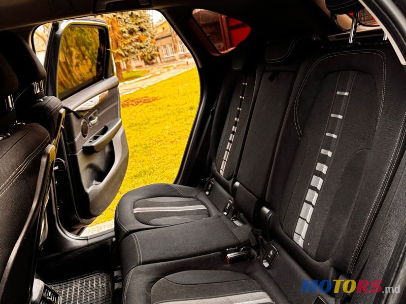 2015' BMW 2 Series Active Tourer photo #4
