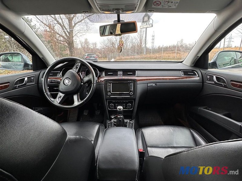 2015' Skoda Superb photo #6