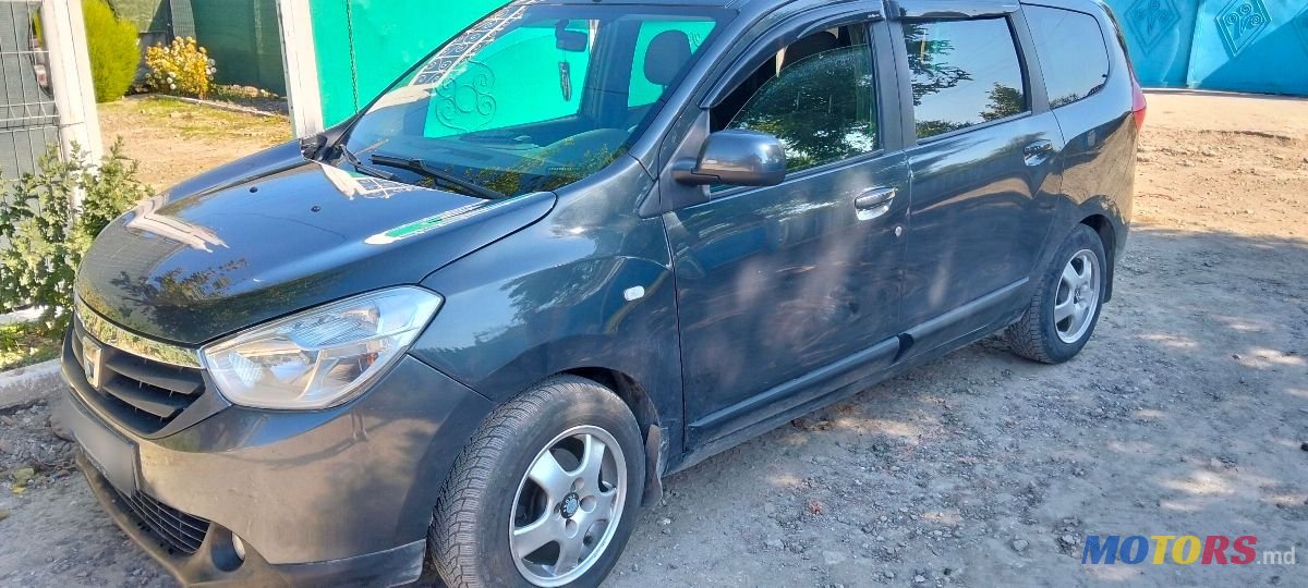 2012' Dacia Lodgy photo #3