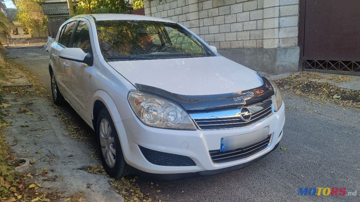 2007' Opel Astra photo #1
