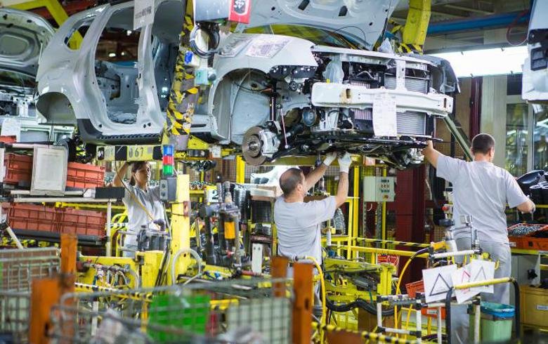Министр: Запрет классических двигателей разрушит румынский автопром