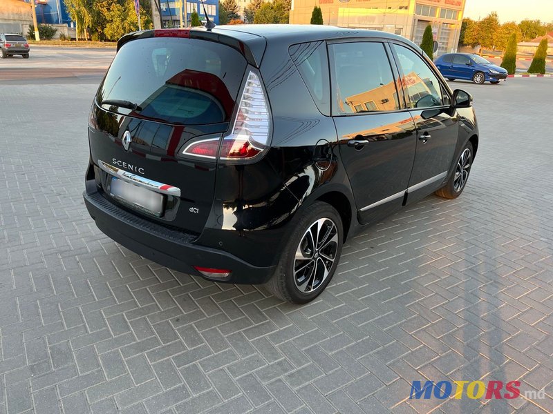 2015' Renault Scenic photo #4