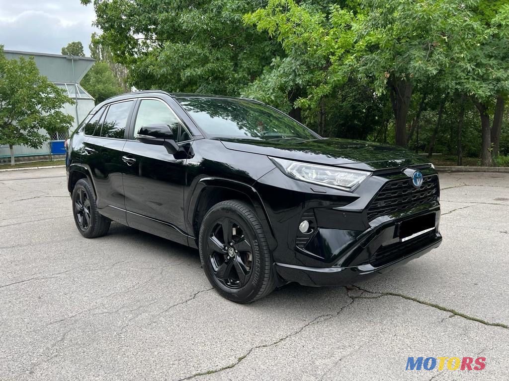 2021' Toyota RAV4 photo #2