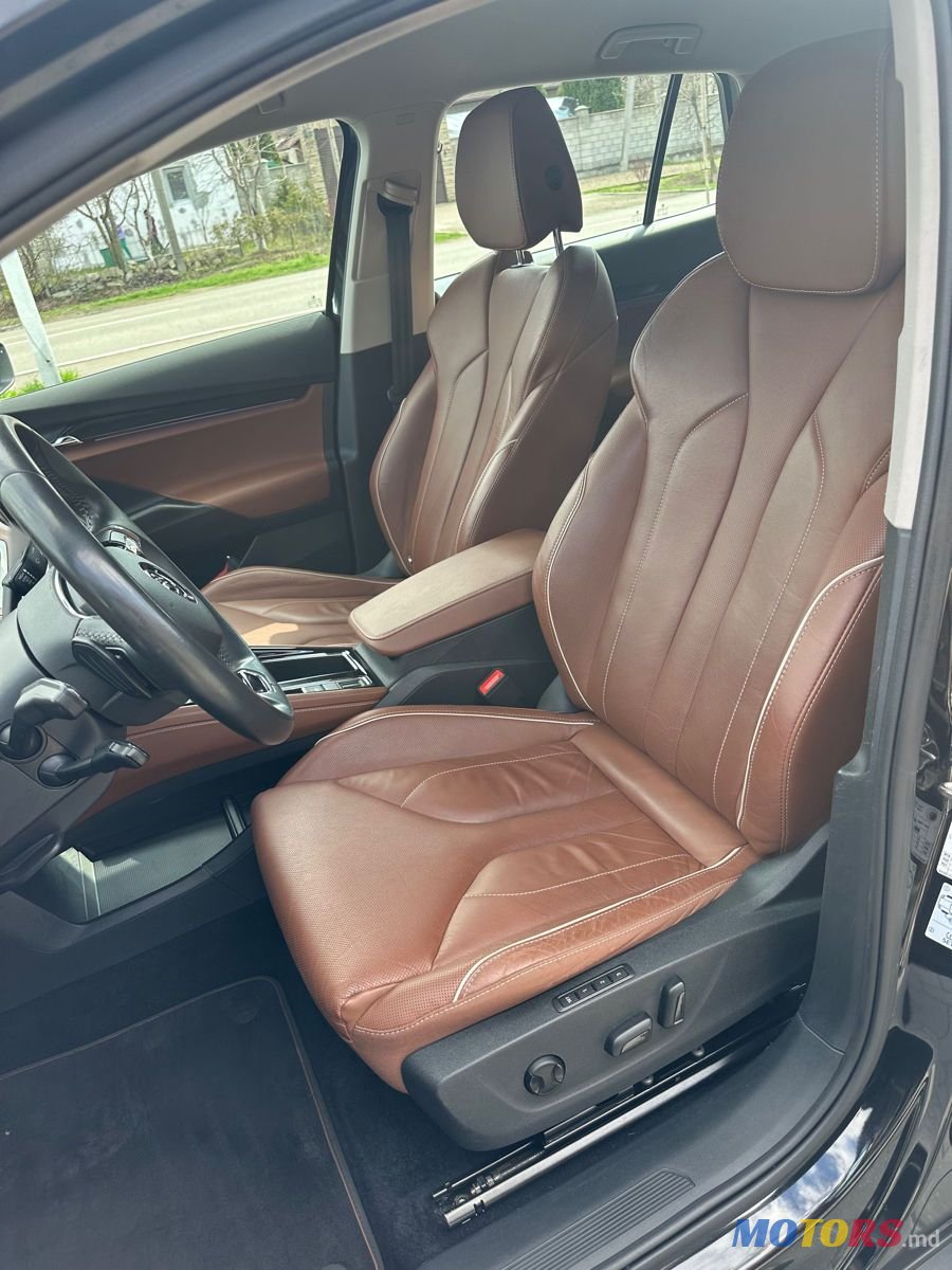 2021' Skoda Enyaq photo #6