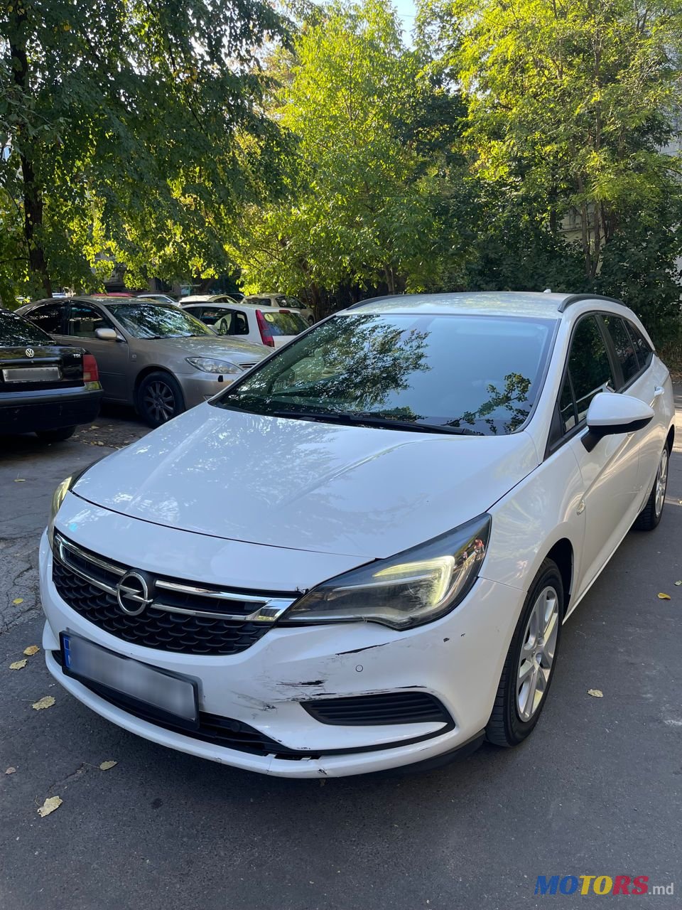 2017' Opel Astra photo #2