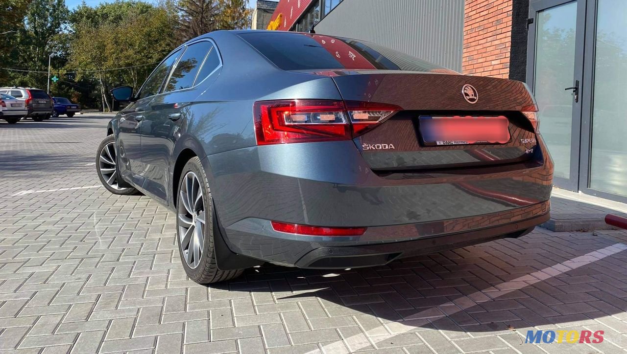 2017' Skoda Superb photo #2