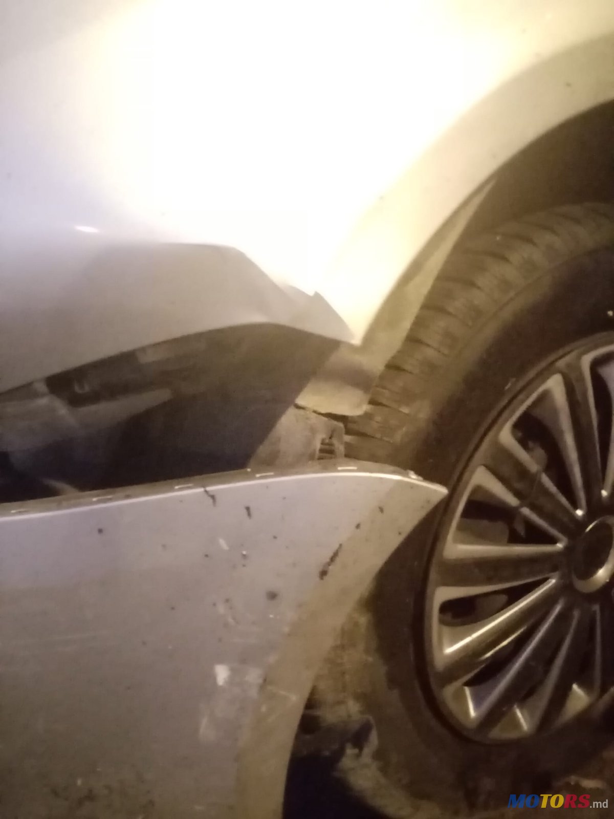 2004' Volkswagen Touran photo #5