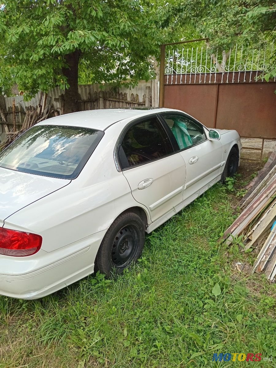 2002' Hyundai Sonata photo #5