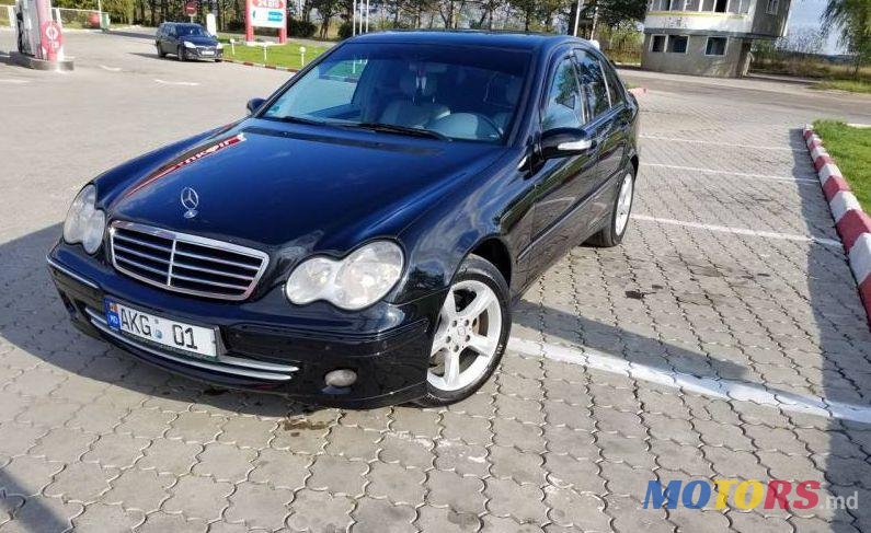 2004' Mercedes-Benz C photo #4